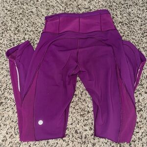 older style lululemon leggings!